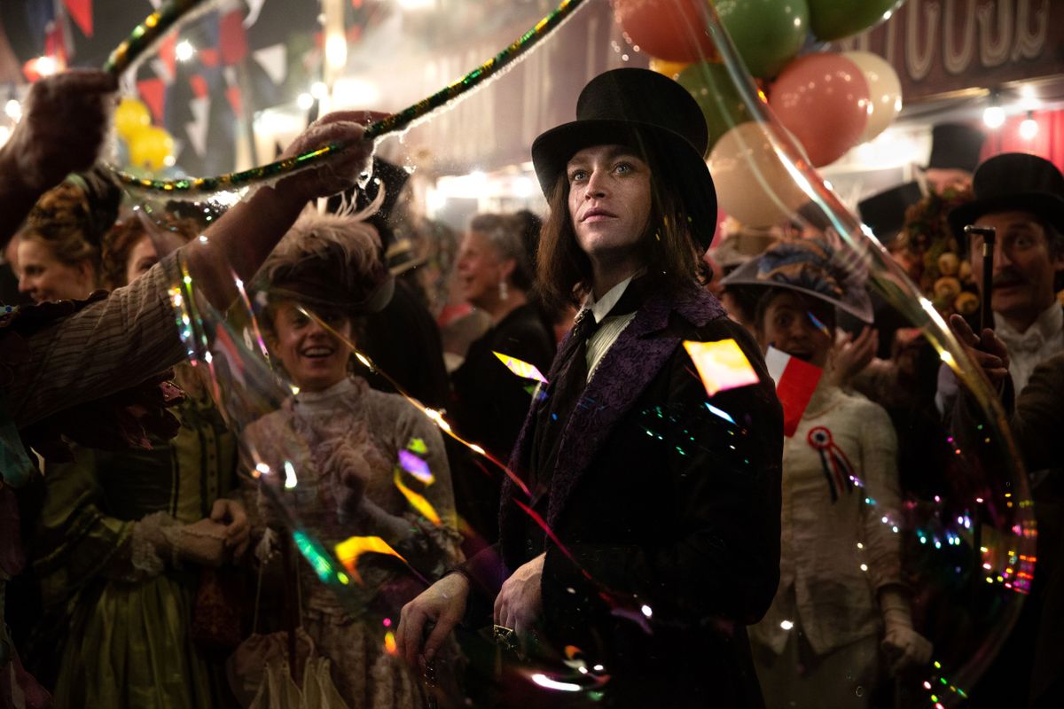 Caleb Landry Jones, Drakula