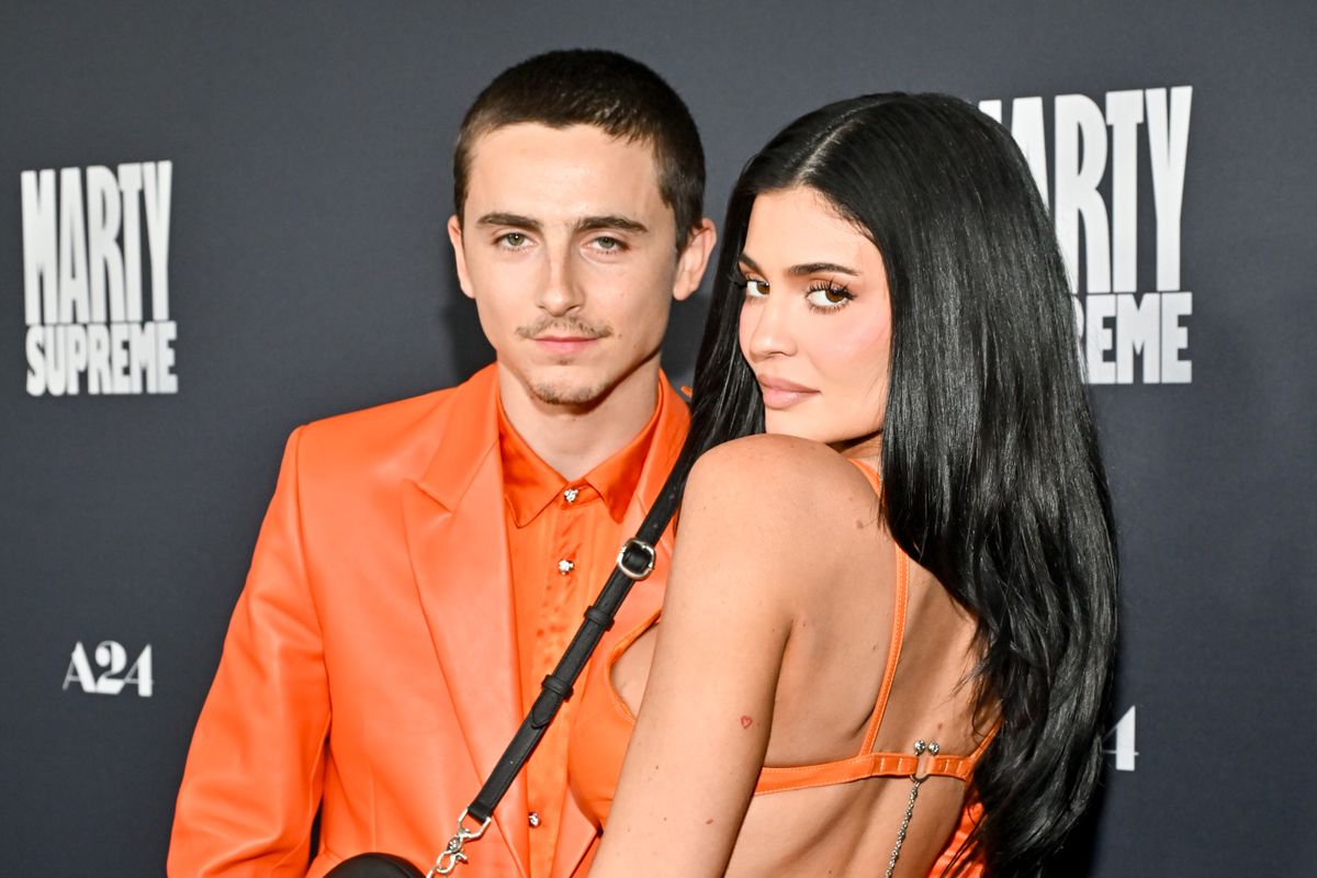 Timotheé Chalamet és Kylie Jenner sztárpárosa összeillő szettekben 