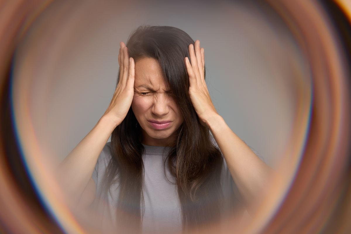 Az aurás migrén okai, tünetei és megelőzése. 