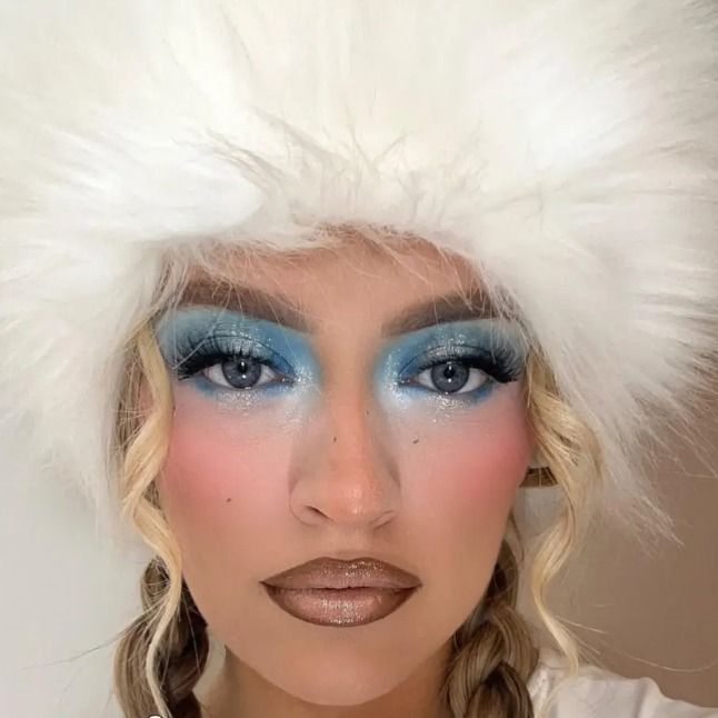 kék szemhéjfesték smink