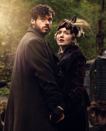 A Lady Chatterley szeretője című kosztümös film főszereplői