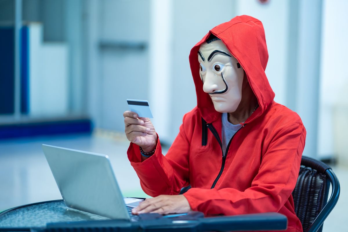 Ennek a 3 csillagjegy, mintha csak A nagy pénzrablásból lépett volna ki.