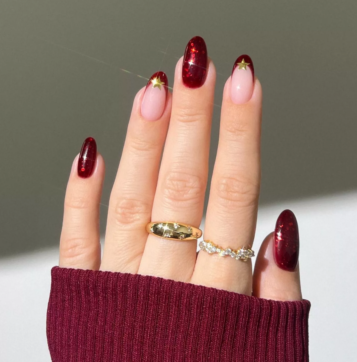 piros arany karácsonyi körmök