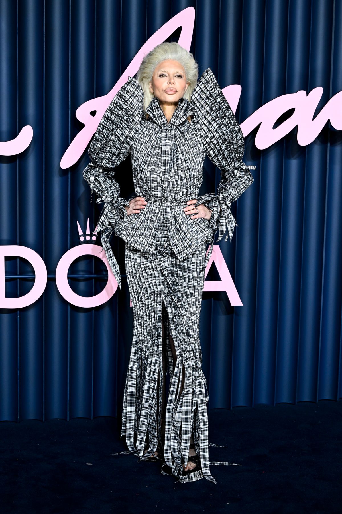 Lisa Rinna a 2025-ös Fashion Awards díjátadón