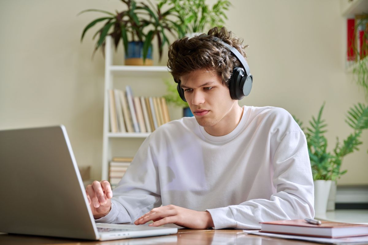 Az expasi visszatérne, csak nem meri kimondani. Jelek, amik elárulják, hogy fontos vagy még neki.