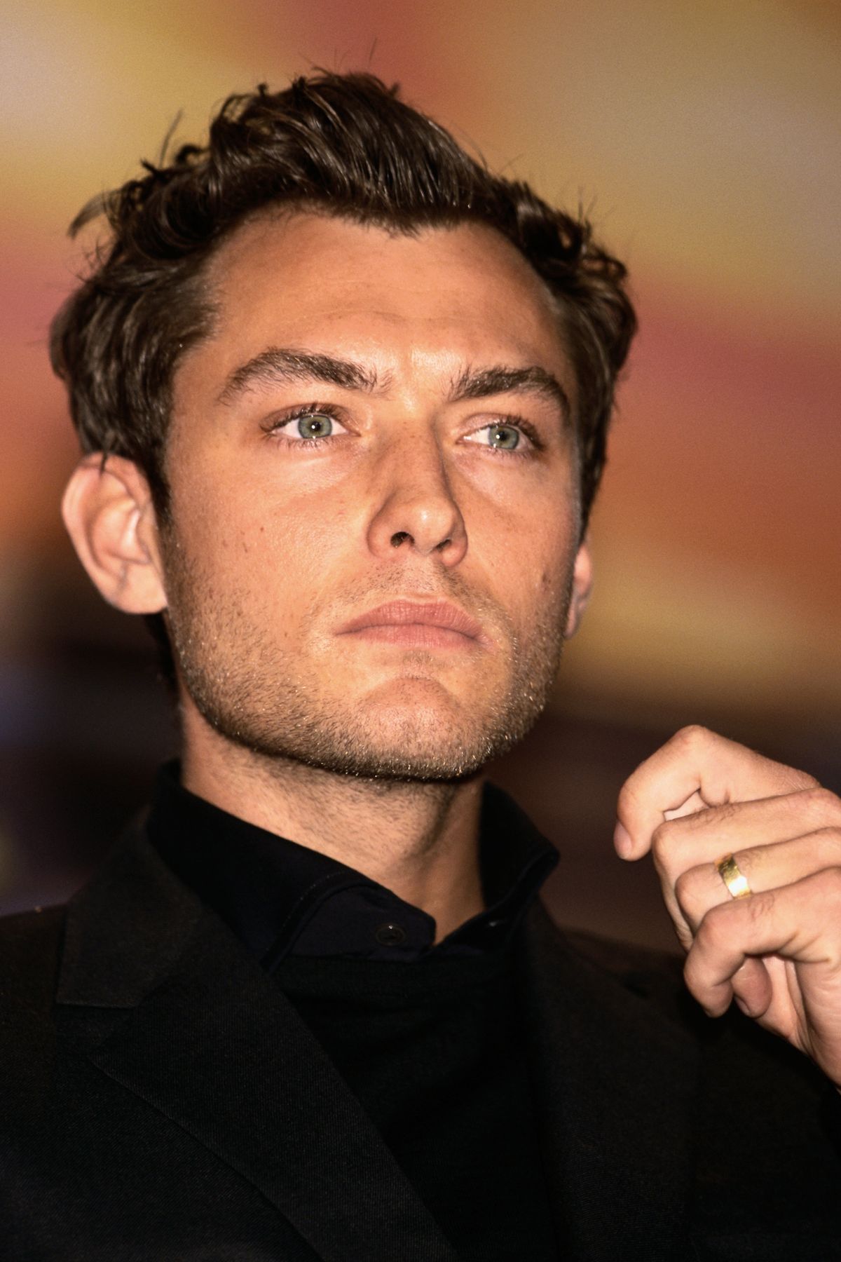 Jude Law fiatalon