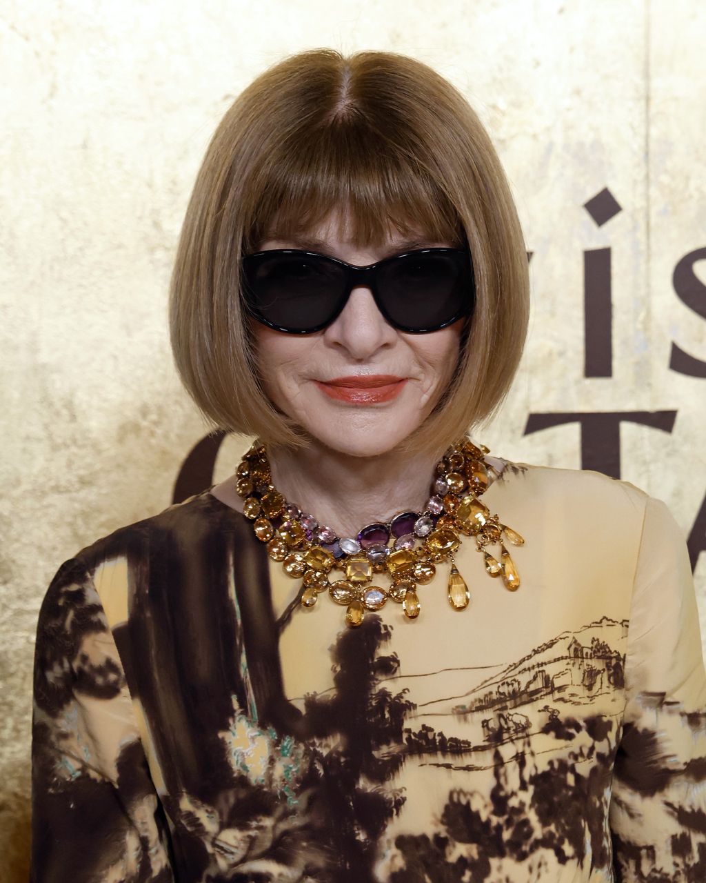 Anna Wintour ikonikus sötétszőke haja. 
