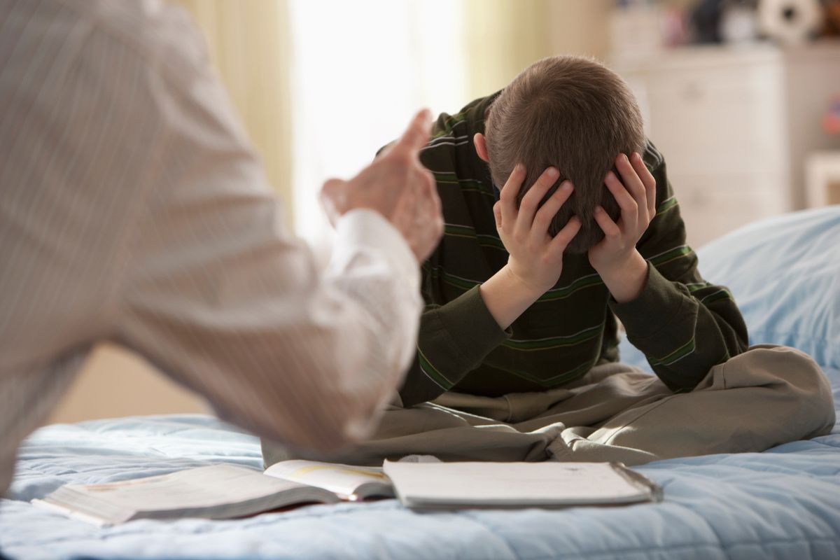 Apa és fia között is létezik kínos téma