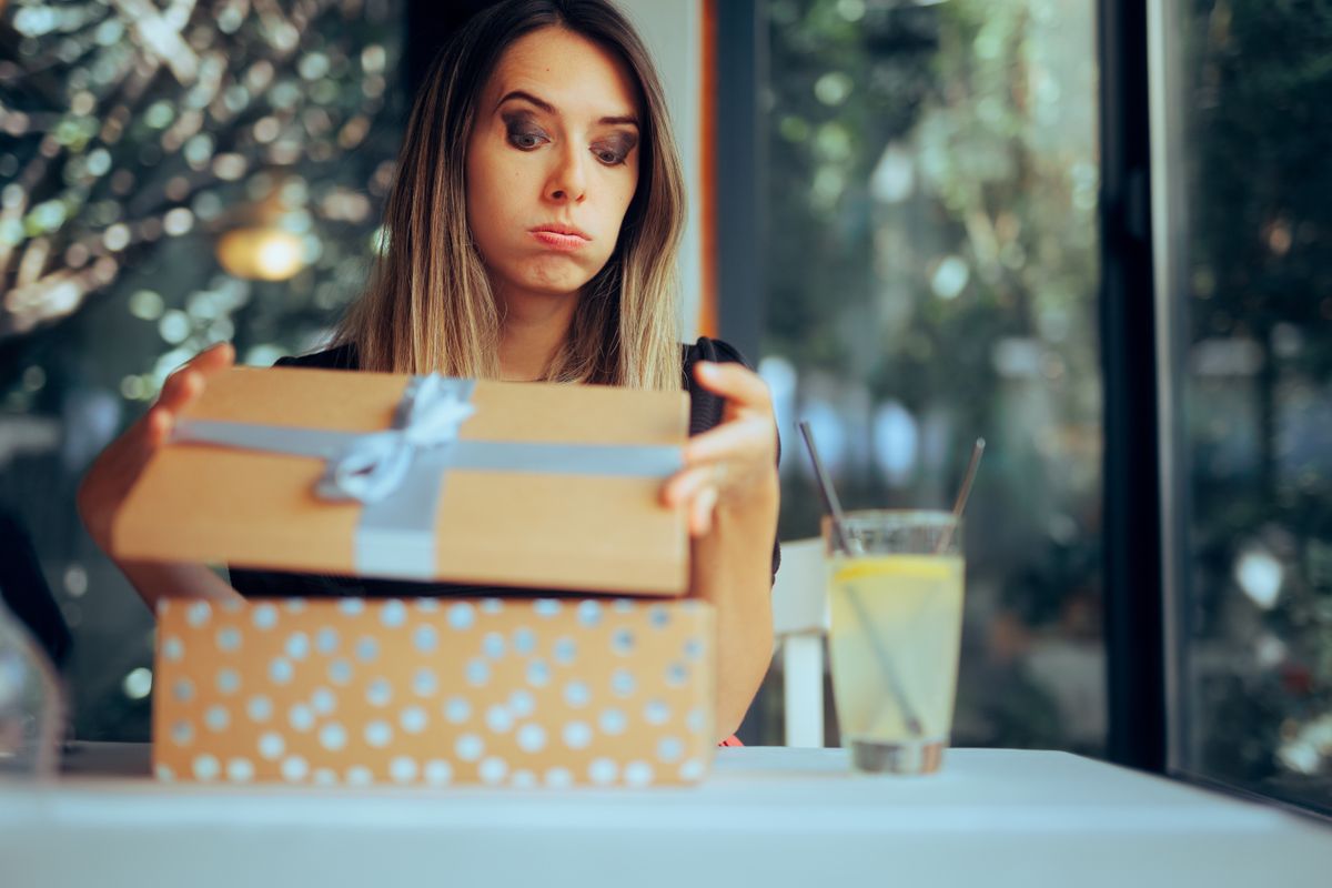 önző ajándékozás jelek