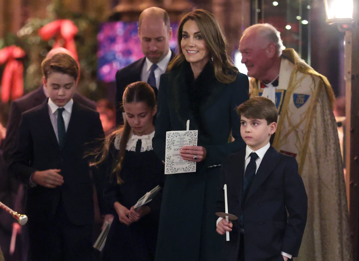 LONDON, ENGLAND - DECEMBER 05: Prince George of Wales, Princess Charlotte of Wales, Prince William, Prince of Wales, Catherine, Princess of Wales and Prince Louis of Wales depart from the 'Together At Christmas' Carol Service at Westminster Abbey on December 05, 2025 in London, England. Led by The Princess and supported by The Royal Foundation, the annual event offered a chance to pause and reflect on the values of love, compassion, and the connections we share. The service also highlighted remarkable individuals from across the UK who have demonstrated extraordinary kindness, empathy, and support within their communities. (Photo by Chris Jackson/Getty Images)