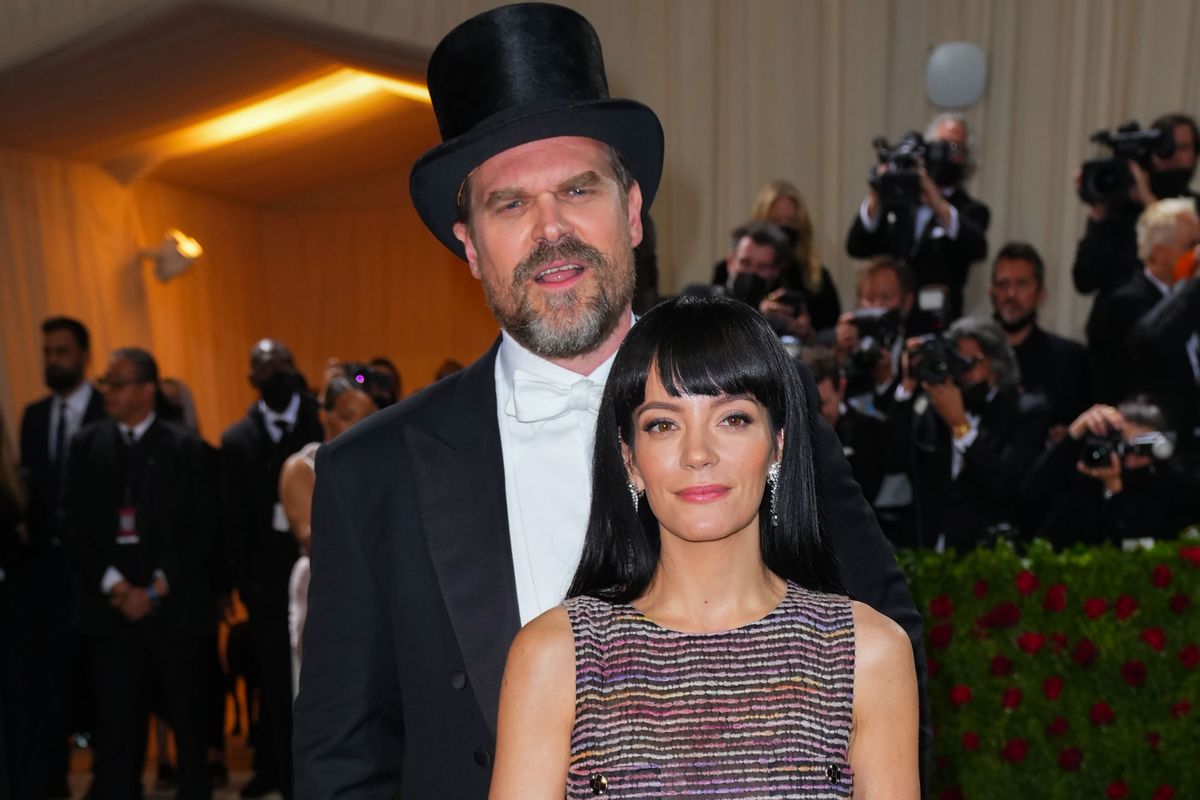 NEW YORK, NEW YORK - MAY 02: David Harbour and Lily Allen attend The 2022 Met Gala Celebrating "In America: An Anthology of Fashion" at The Metropolitan Museum of Art on May 2, 2022 in New York City. (Photo by Gotham/Getty Images)