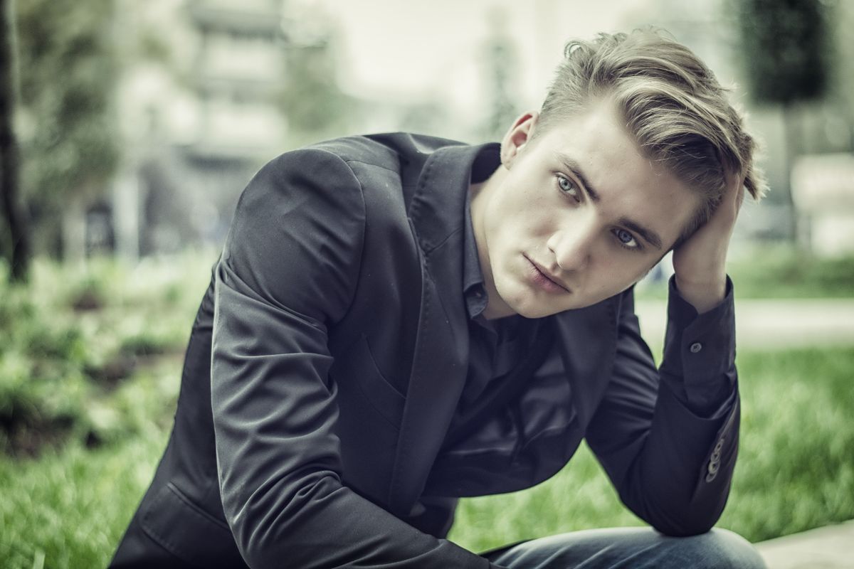 A tradicionális férfi nevelés alapja néhány pusztító mondat, amit egyre rosszabbul viselnek a mai srácok.