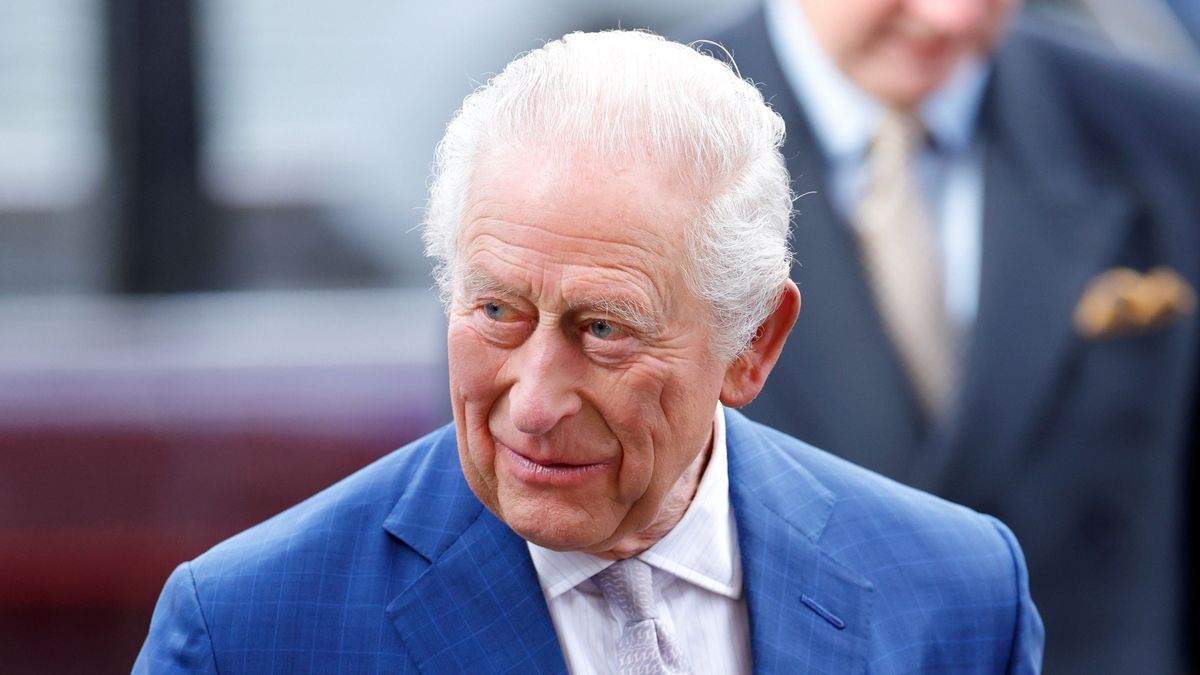 Károly király közleményt adott ki