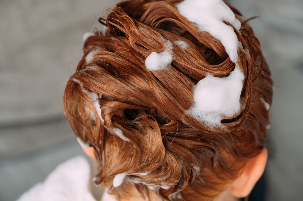 Vörös haj hajszínező habokkal. 