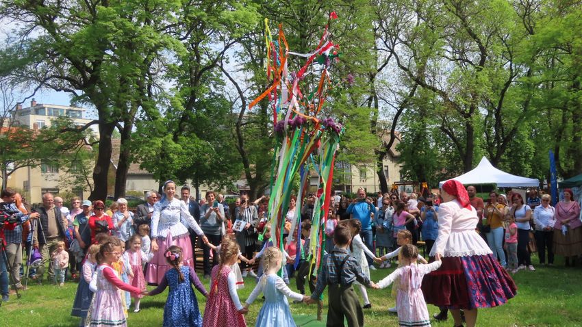 Kvíz kérdést ábrázoló kép.