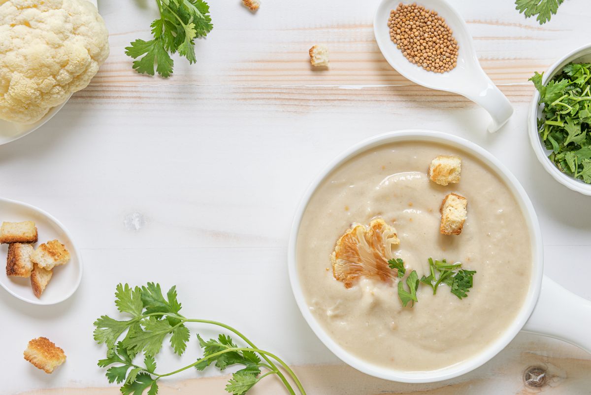 téli leves: dupla sajtos karfiolkrémleves