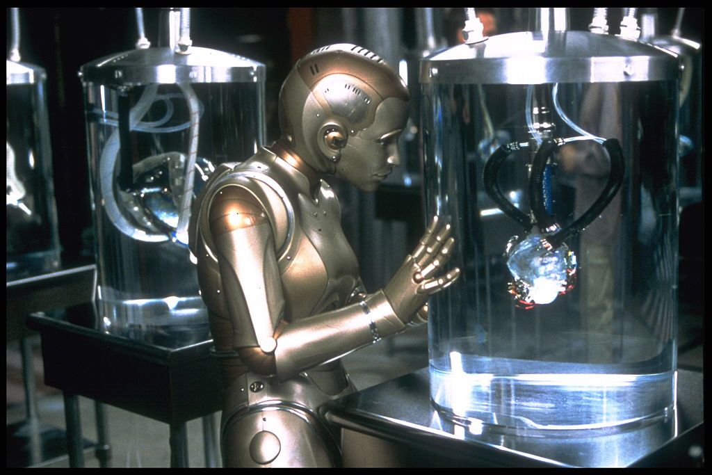 A kétszáz éves ember mint space age design inspiráció 1999-ből.