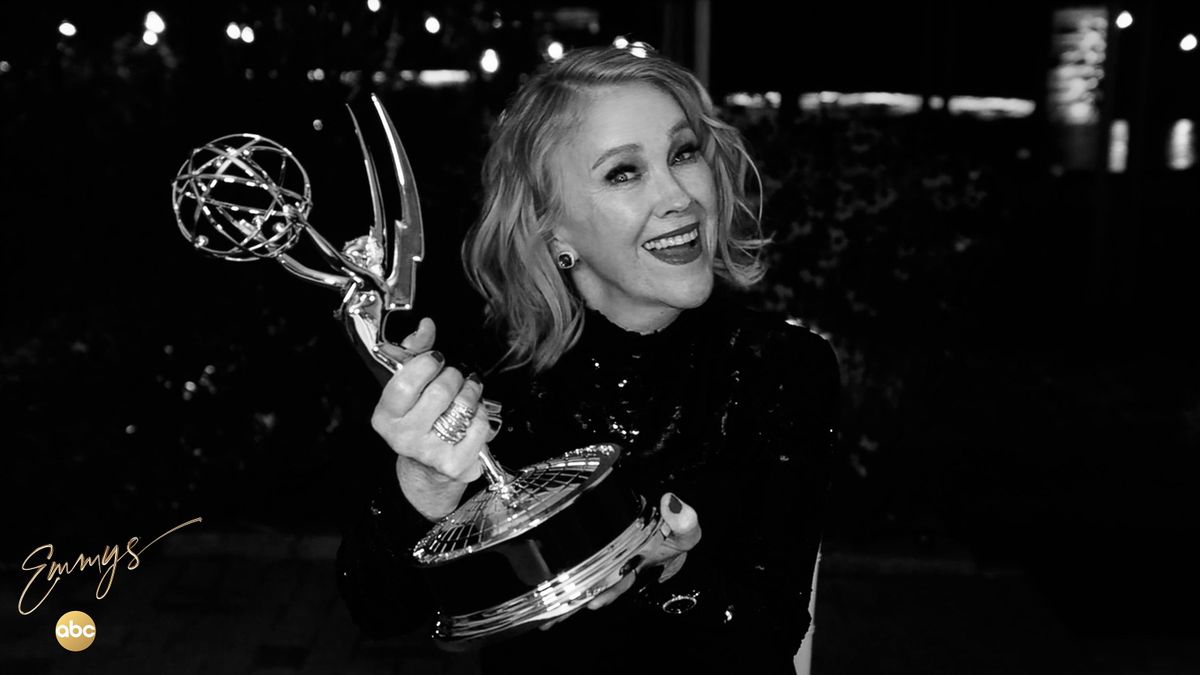 Meghalt Catherine O'Hara Emmy-díjas színésznő