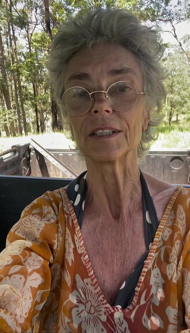 Rachel Ward, a Tövismadarak színésznője