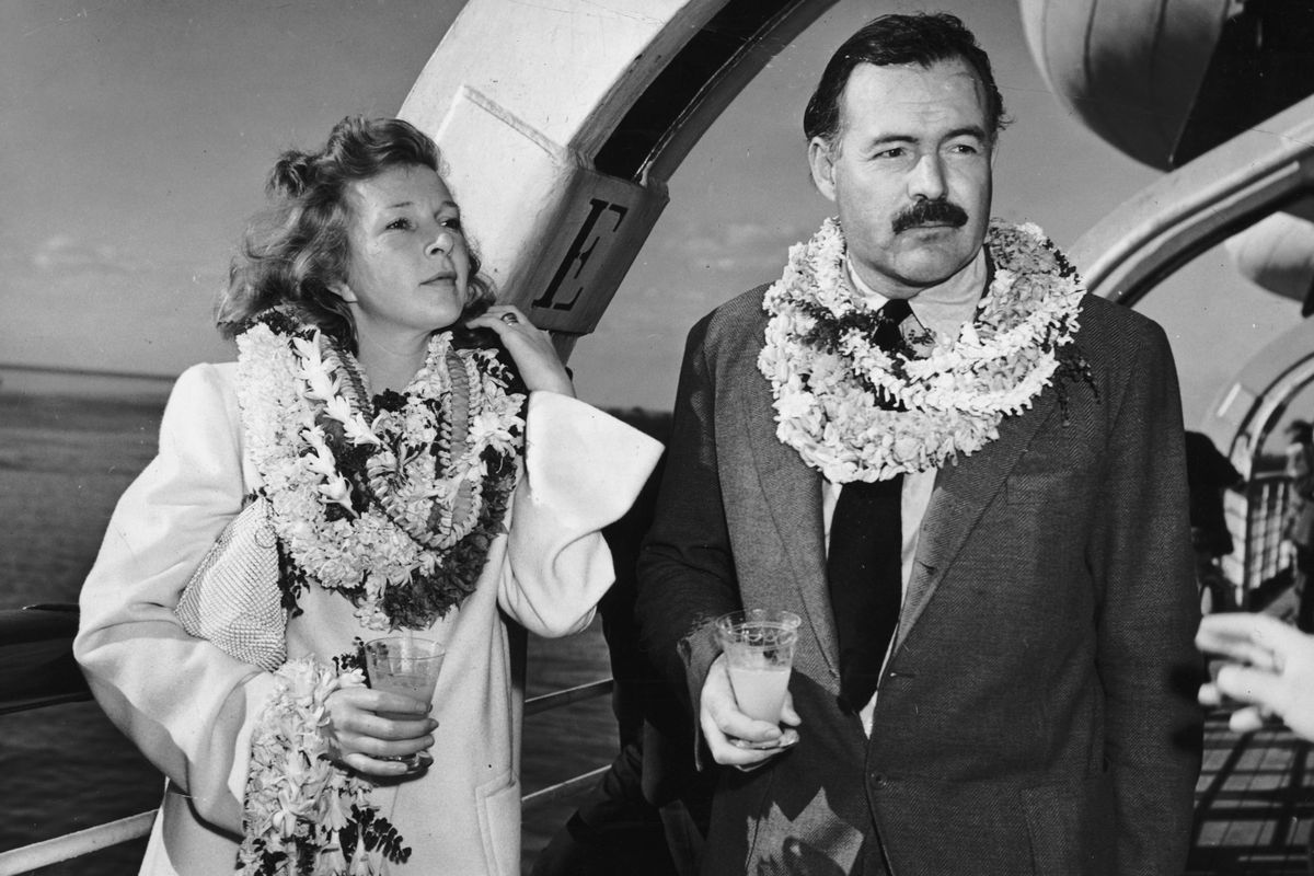 Ernest Hemingway amerikai író és harmadik felesége, Martha Gellhorn újságíró. 1941.