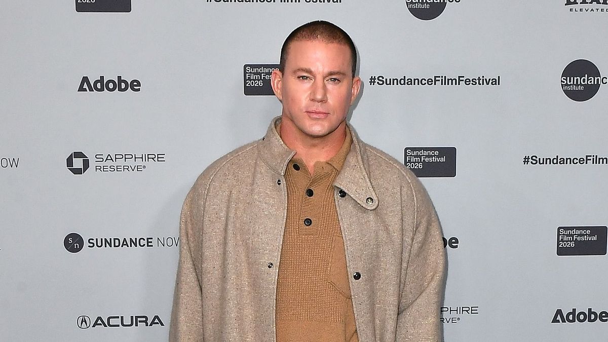 Channing Tatum a beöltözős színészek között van