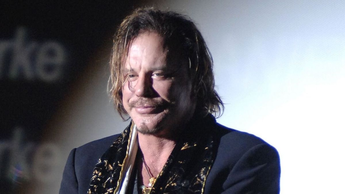 Mickey Rourke súlyos anyagi gondokkal küzd