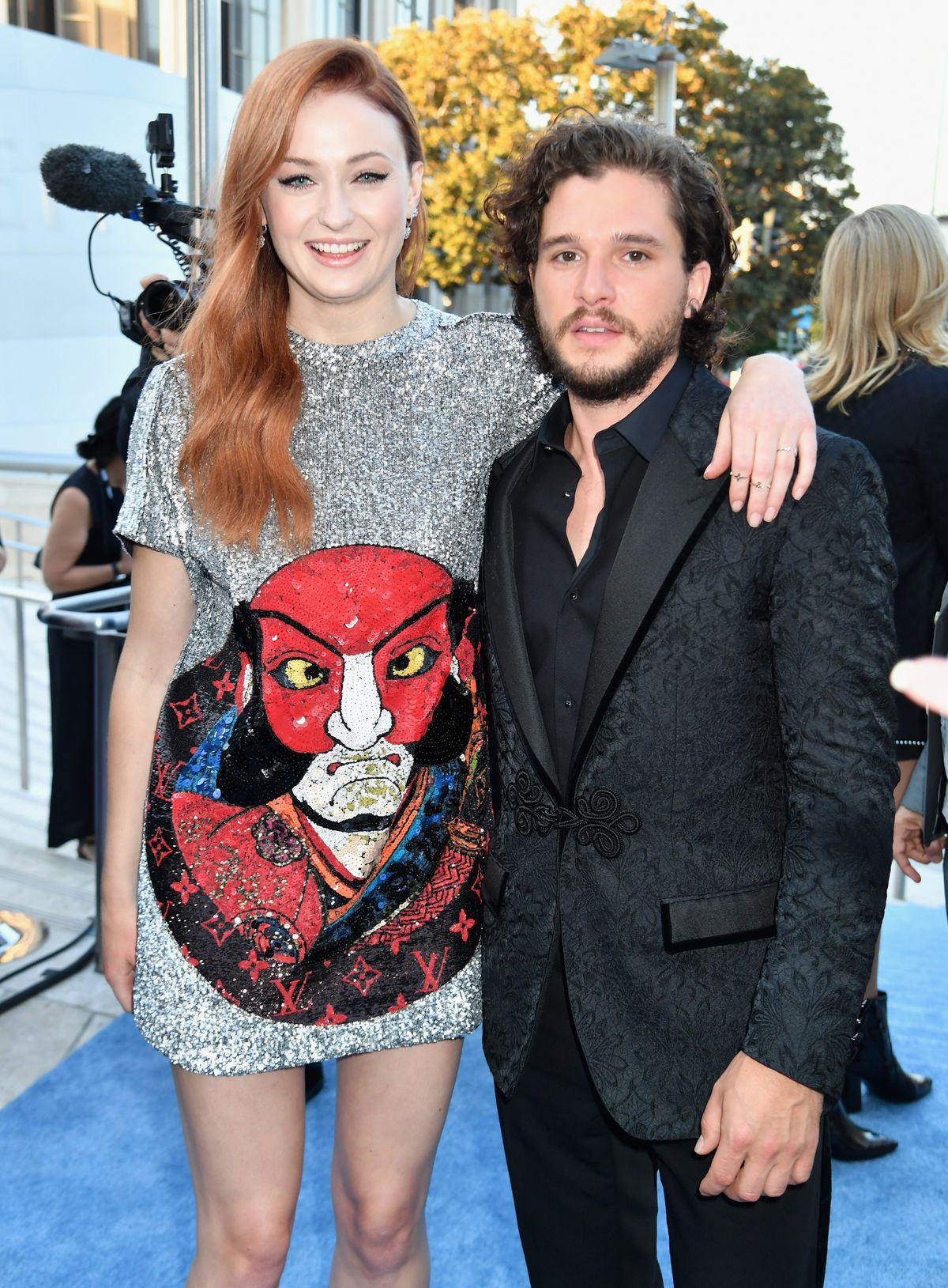 Megérkezett Sophie Turner és Kit Harrington legkínosabb filmjének előzetese.