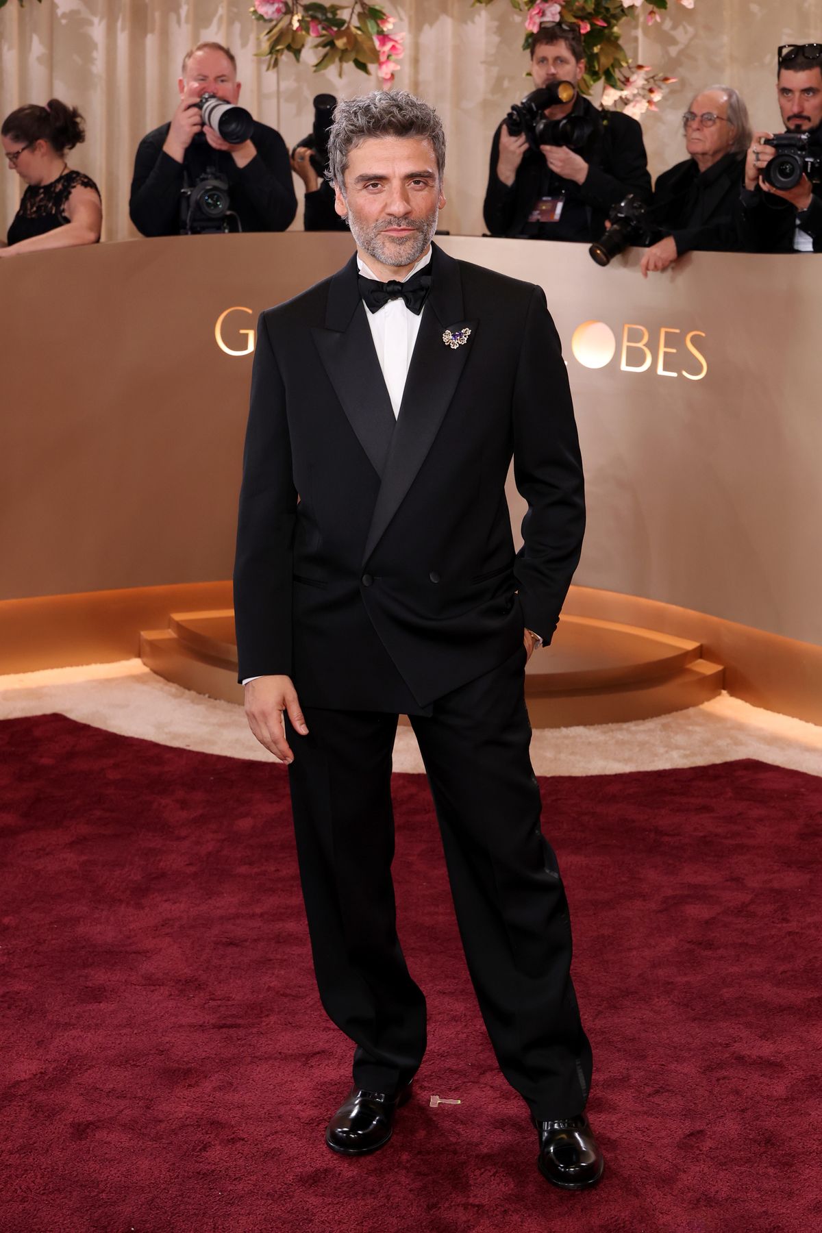 BEVERLY HILLS, CALIFORNIA - JANUARY 11: (FOR EDITORIAL USE ONLY) Oscar Isaac attends the 83rd Annual Golden Globe Awards at The Beverly Hilton on January 11, 2026 in Beverly Hills, California. (Photo by Monica Schipper/Getty Images)