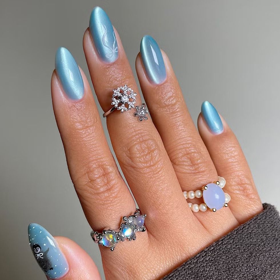 jeges kék – téli körömtrend