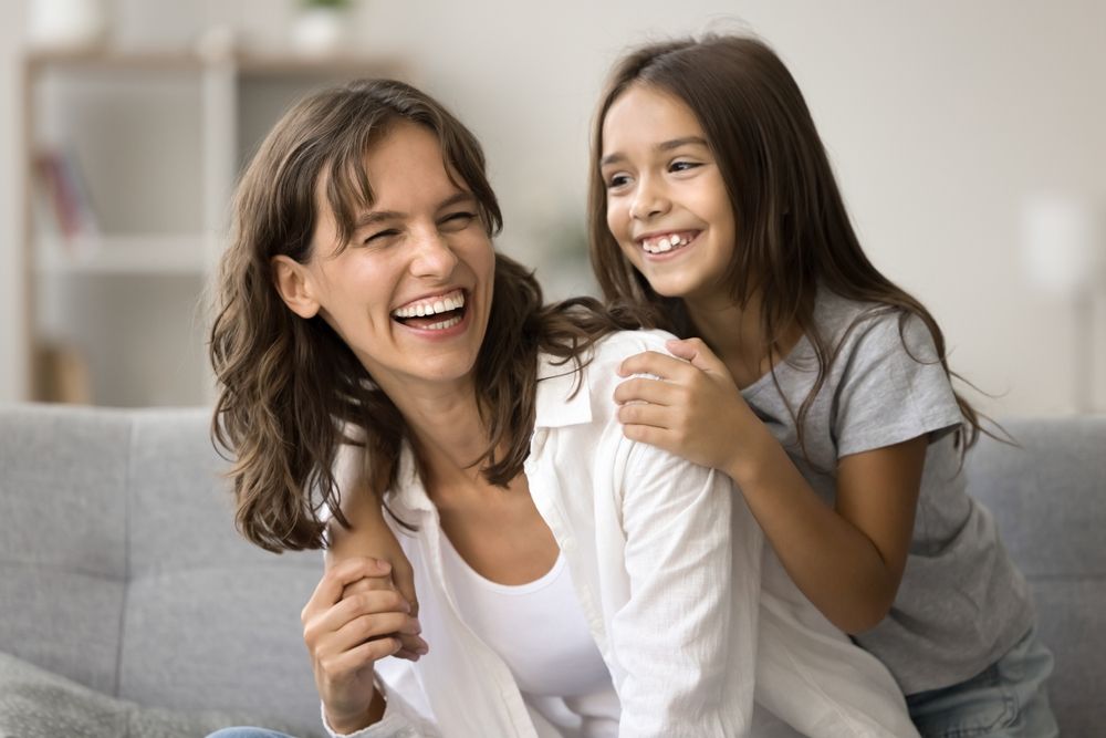 Anya és lánya, szülőség sikeressége.