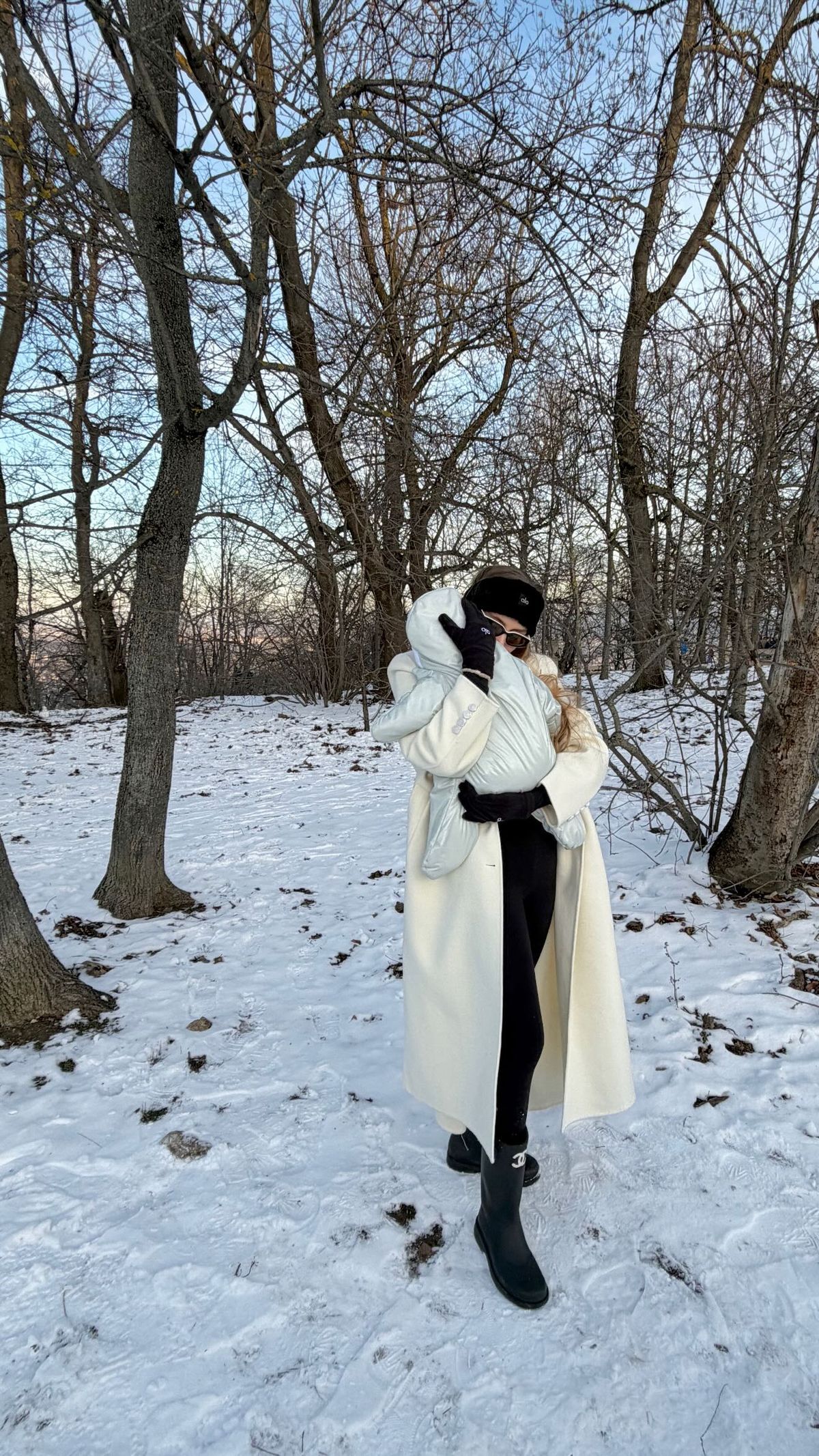 Buzsik Borka megmutatta a havas tájat a kislányának