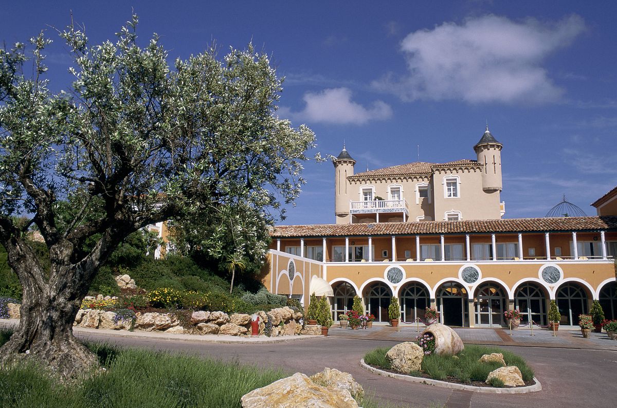 Château Hotel de la Messardière - itt forgatják A Fehér Lótusz negyedik évadát