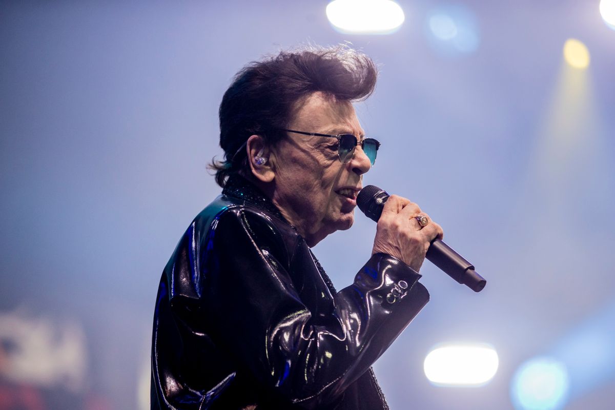 Fenyő Miklós halála lesújtotta az országot.