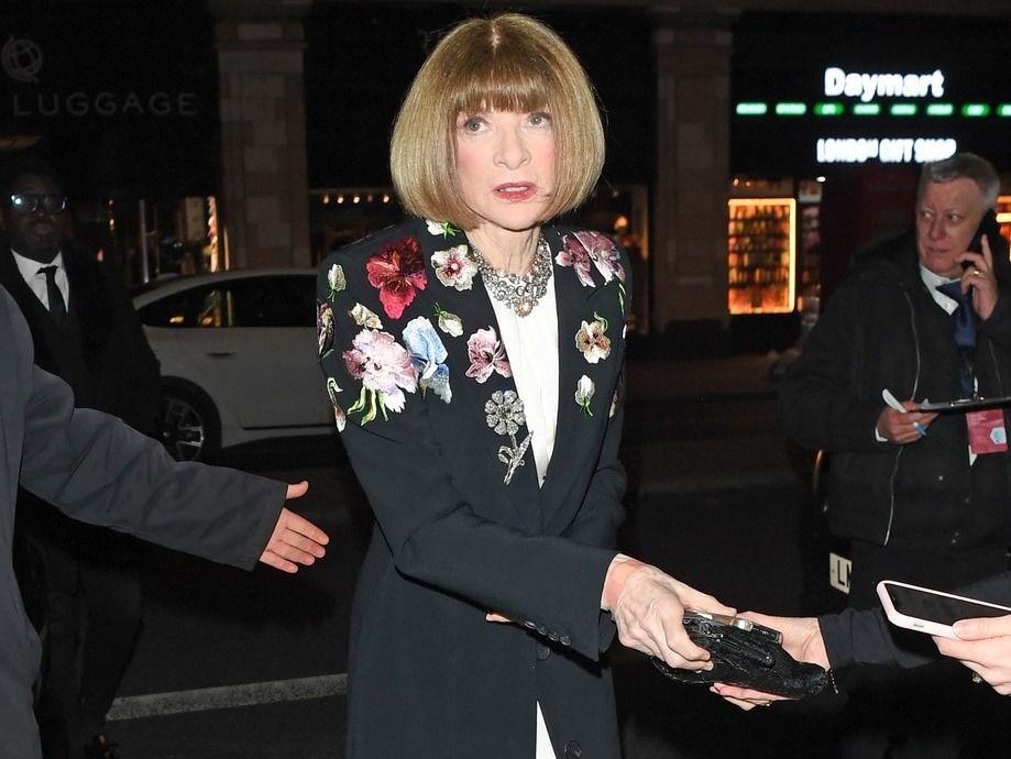 Anna Wintour valóban jégkirálynő, vagy inkább csak egy inspiráló főnök? A korábbi asszisztensei szerint inkább a második