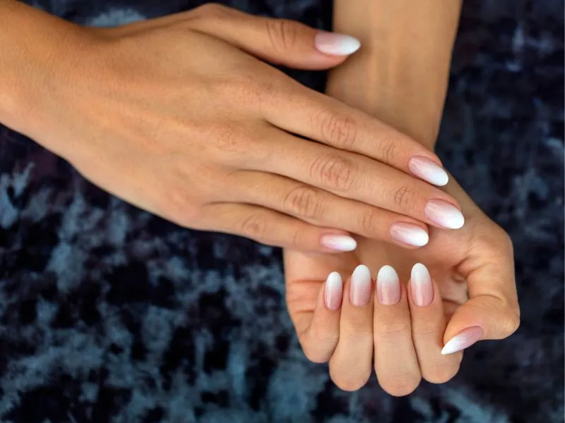 Legnépszerűbb körömtrend 2025-ben