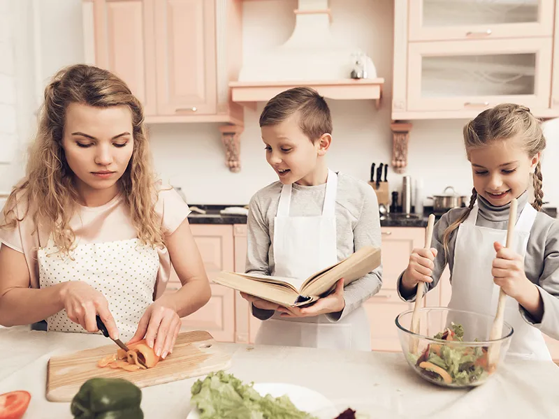 Tudatos táplálkozás gyerek mellett – álom vagy valóság?