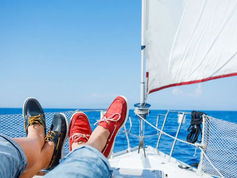 Ez a legdivatosabb cipő most, visszatért a vitorlás lábbeli