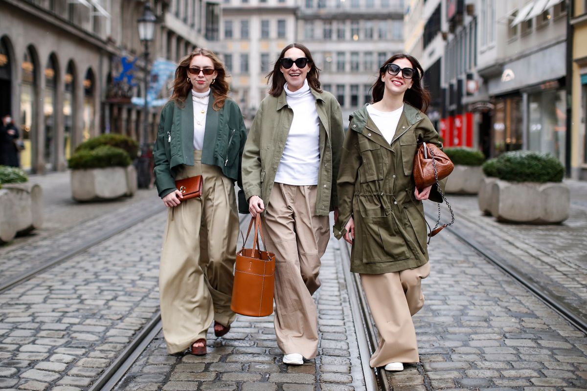 khaki női dzseki több formában