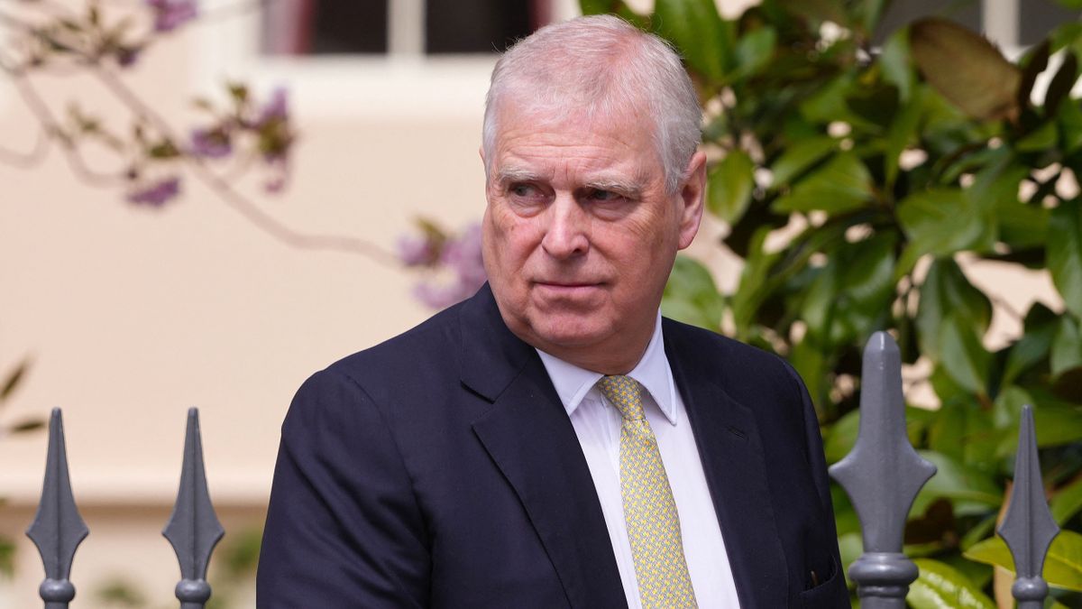 András herceg, azaz Andrew Moutbatten-Windsor elhagyhatja Angliát