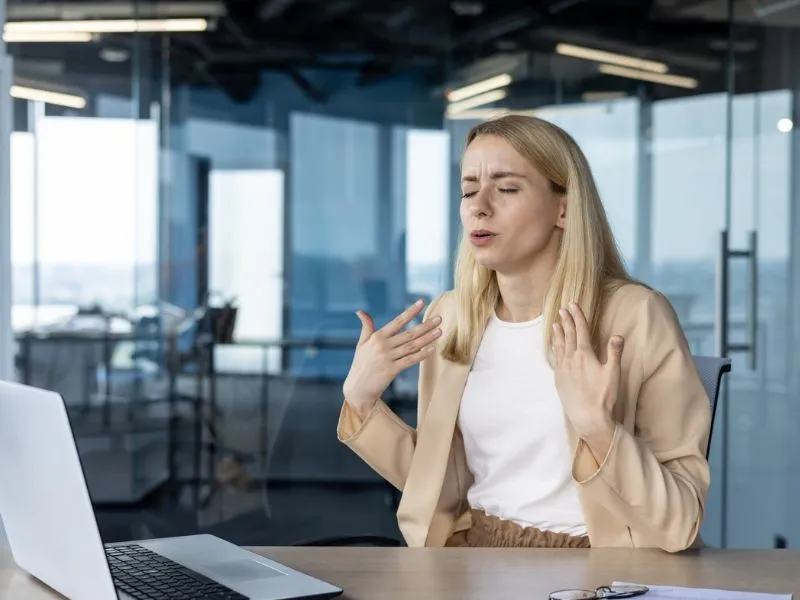 Izzadás melegben ellen is van megoldás – csak a megfelelő praktikákat kell ismerni