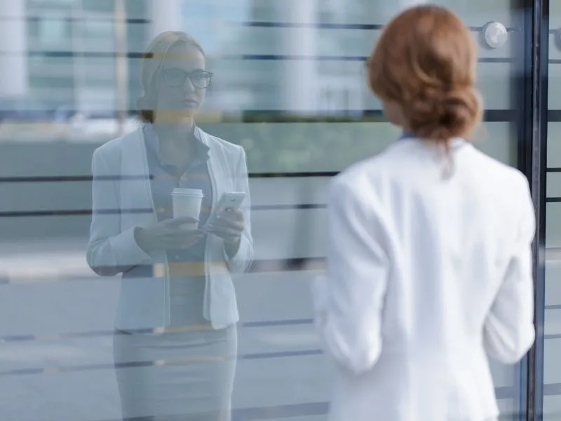 munkahelyváltáson nyáron