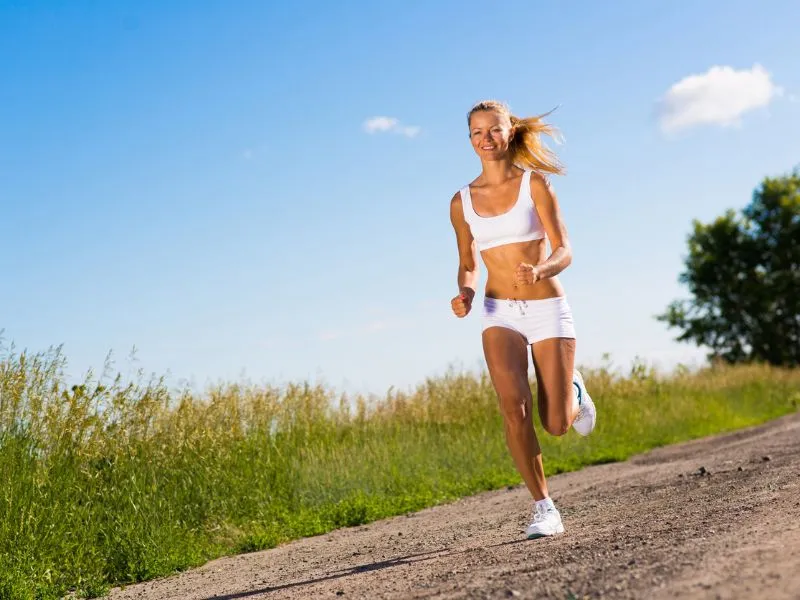 Nem veszélytelen a mozgás melegben. Nem kell lemondani róla, csak tudatosan tervezni