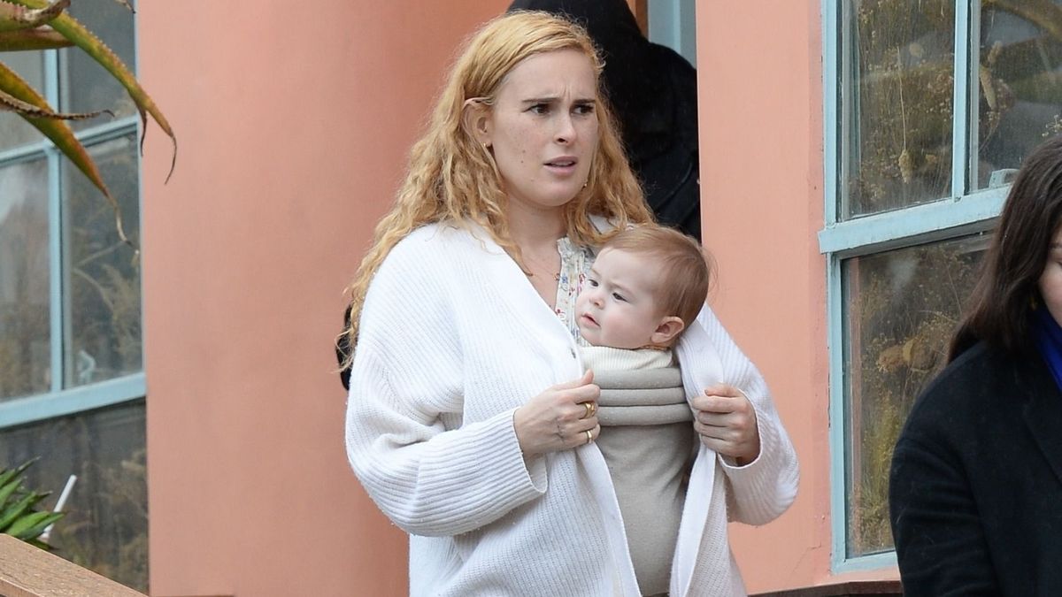 Rumer Willis gyereknevelési módszereit többször is kritika érte az elmúlt hetekben
