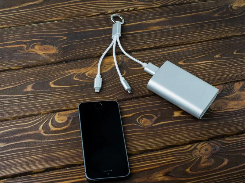 Feladott poggyász, egyre több dolog kerül tiltólistára, például power bank