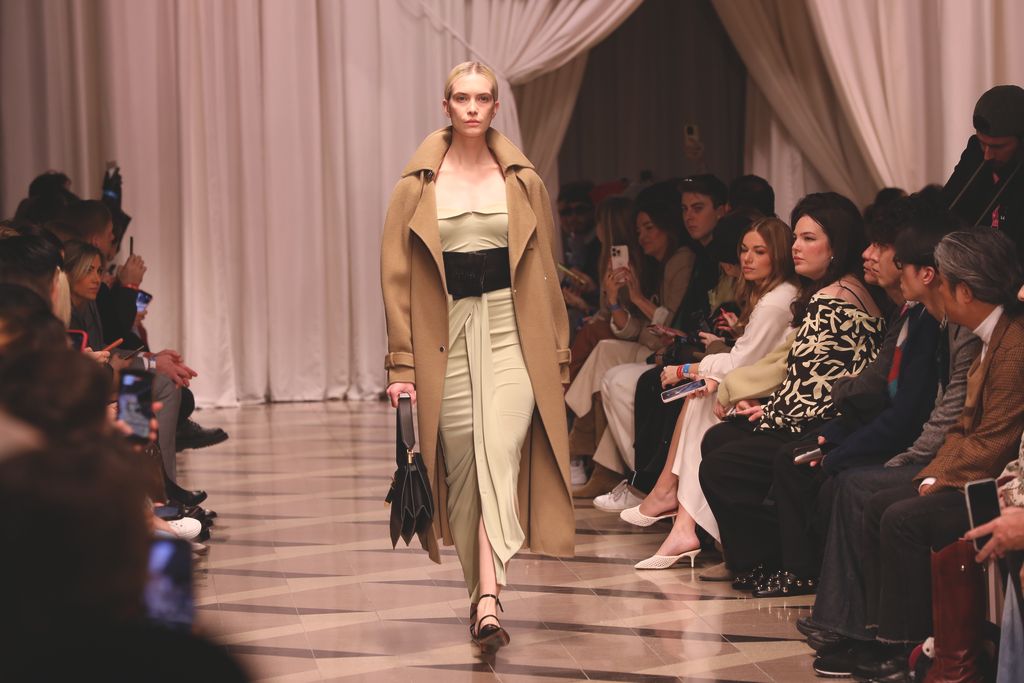 Budapesti fashion week nanushka