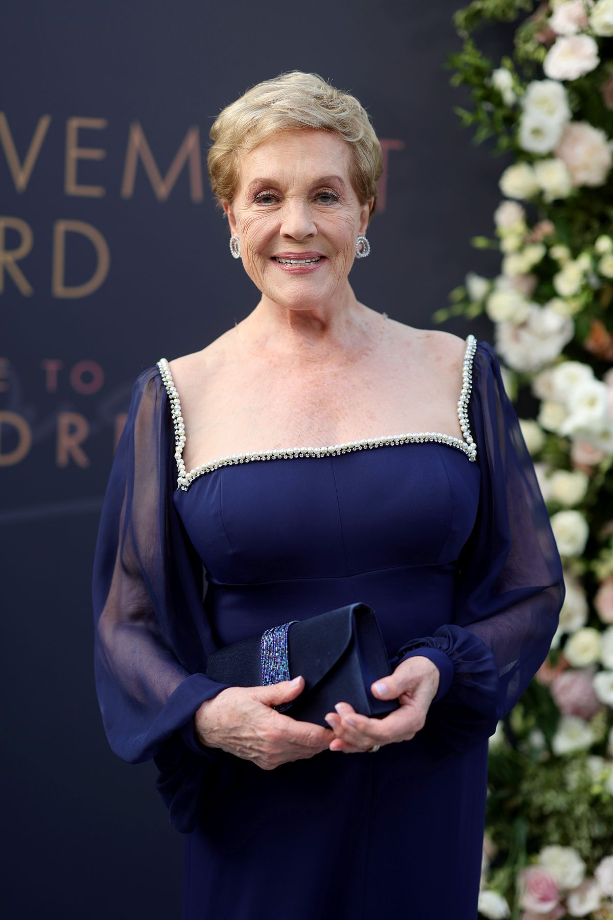 Julie Andrews Lady Whistledownként