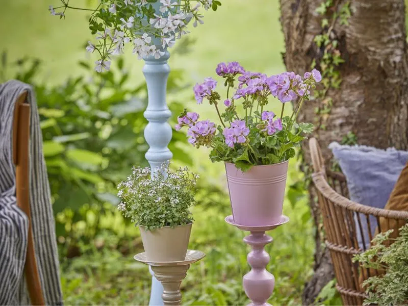 Újrahasznosított anyagokból muskátli virágtartót készíthetünk