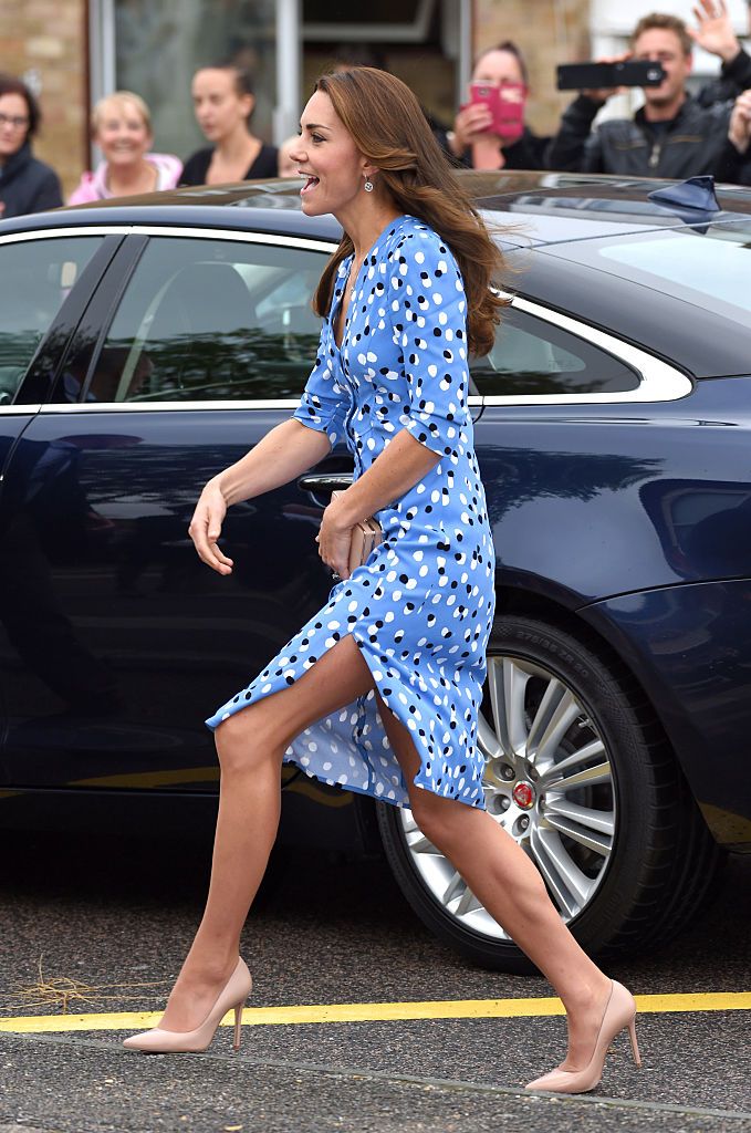 Katalin hercegné imádja a pöttyös ruhákat, nem csak ez az egy lóg a szekrényében.