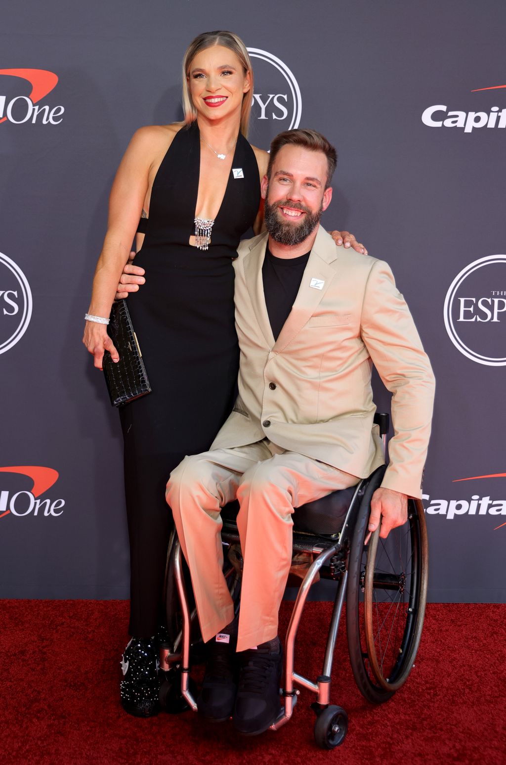 Oksana Masters és Aaron Pike az amerikai para sífutócsapat tagjai. A szerelmesek már több mint egy évtizede alkotnak egy párt, most pedig elsőként fognak közösen szerepelni a téli olimpiai játékokon.