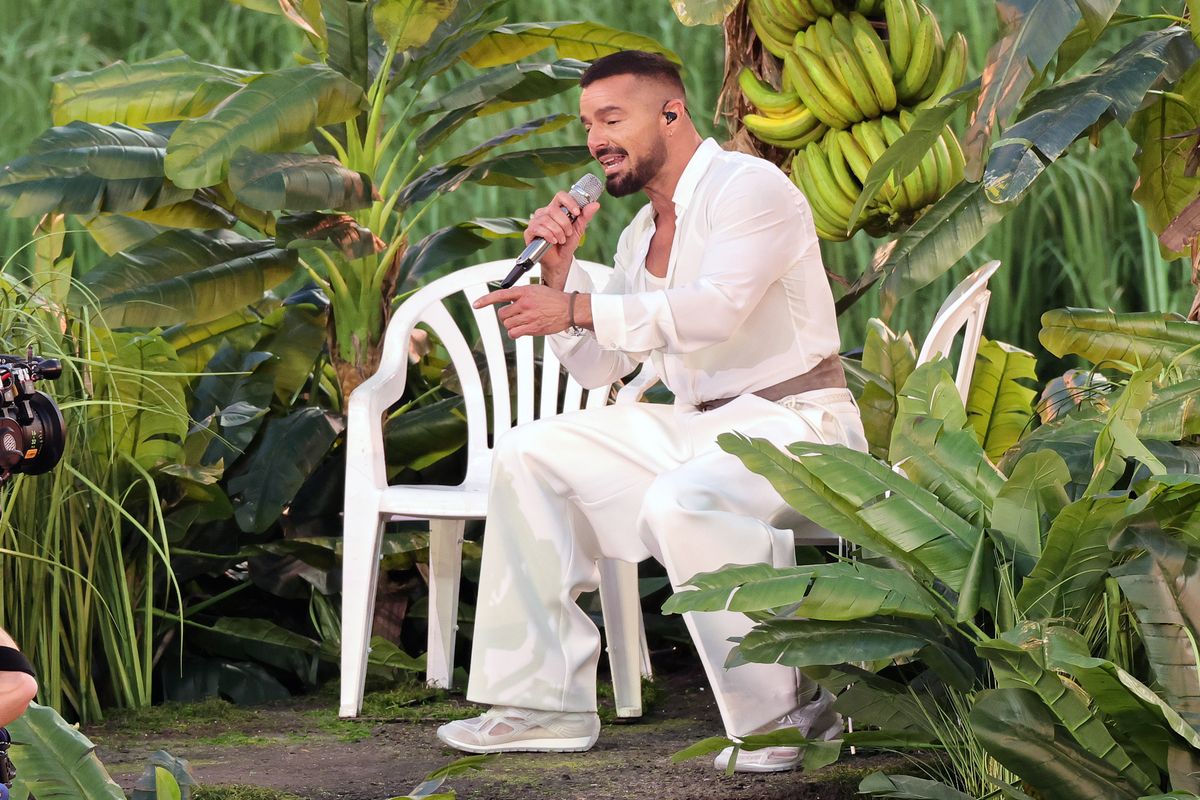SANTA CLARA, CALIFORNIA - FEBRUARY 08: Ricky Martin performs with Bad Bunny onstage during the Apple Music Super Bowl&nbsp;LX Halftime Show at Levi's Stadium on February 08, 2026 in Santa Clara, California. (Photo by Neilson Barnard/Getty Images)